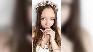 Katekuray Teen Princess Suck Deep